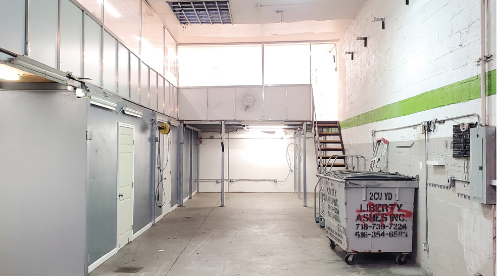 More Photos Of 137 18th St, Brooklyn Warehouse For Lease