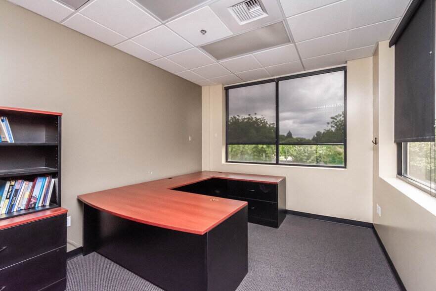 More Photos Of 9401 E Stockton Blvd, Elk Grove Coworking Space