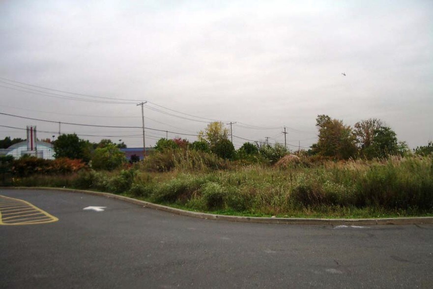 More Photos Of 2505 Forest Ave, Staten Island Land For Lease