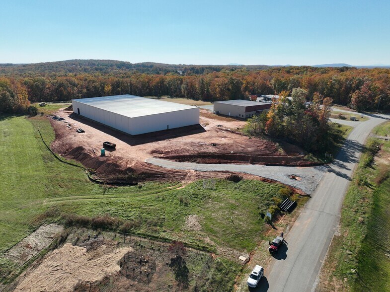 More Photos Of 293 Ewing Dr, Rustburg Warehouse For Lease