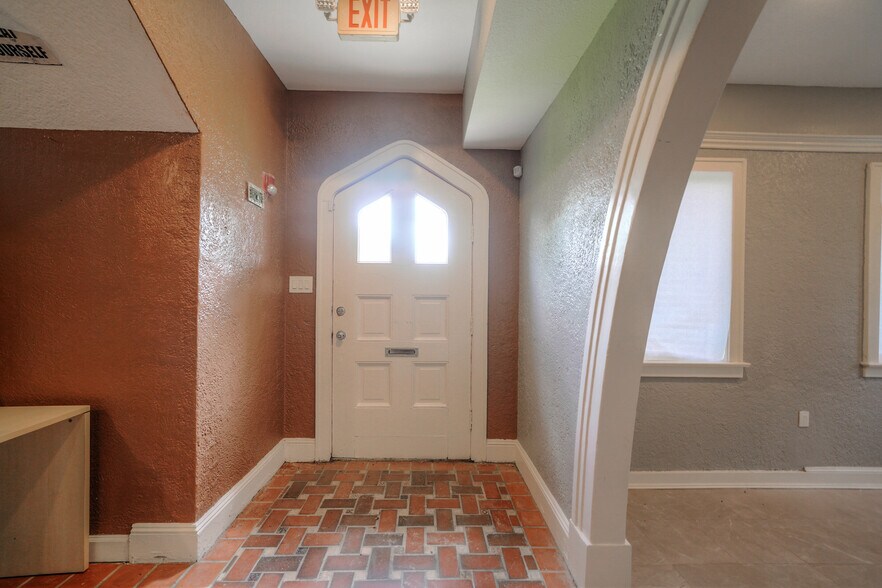 More Photos Of 2424 Southmore Blvd, Houston Medical For Lease