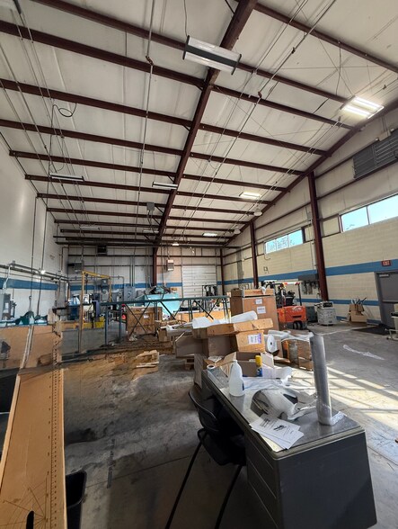 More Photos Of 4270-4282 Hudson Dr, Stow Light Manufacturing For Lease