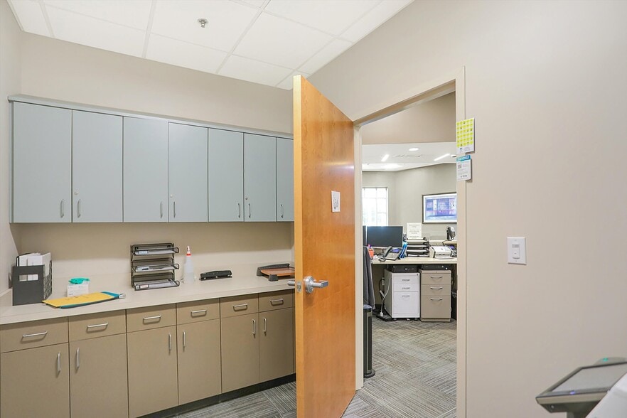 More Photos Of 1000 S US Highway 31, Greenwood Medical For Sale