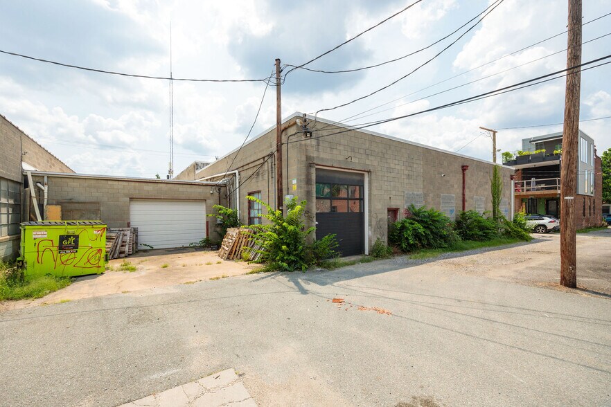 More Photos Of 2312-2314 W Cary St, Richmond Warehouse For Lease