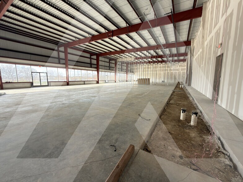 More Photos Of 14211 Hiram Clarke Rd, Houston Storefront For Lease