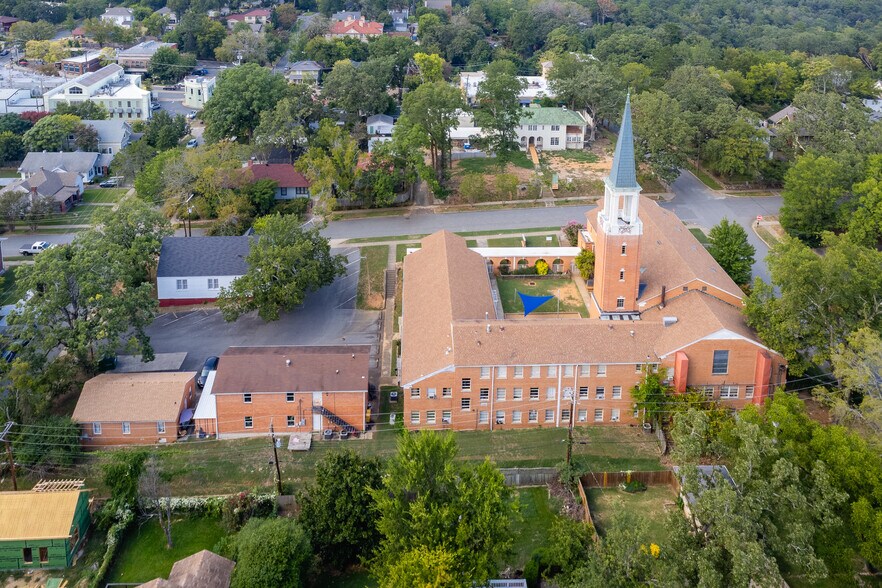 More Photos Of 4401 Woodlawn Dr, Little Rock Religious Facility For Sale