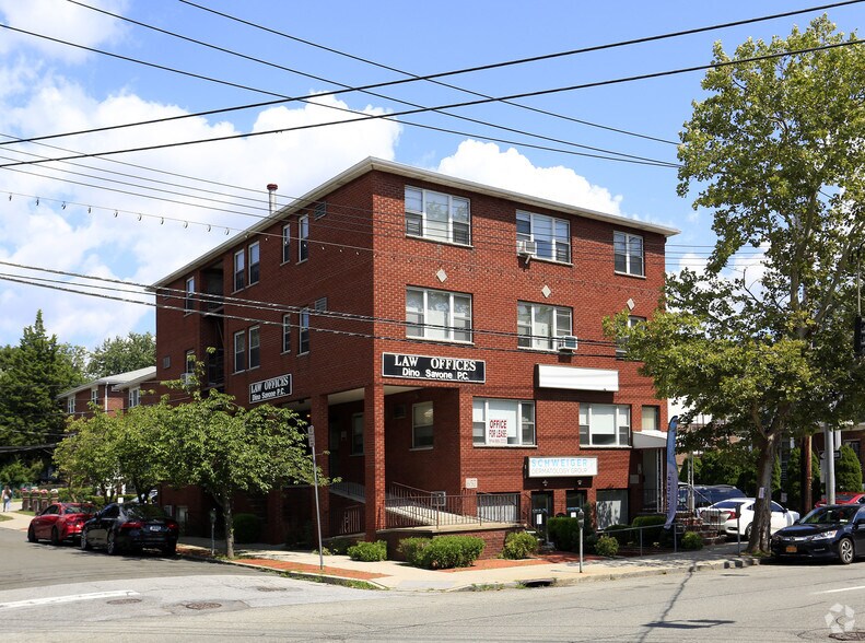Primary Photo Of 657-659 Yonkers Ave, Yonkers Office For Lease