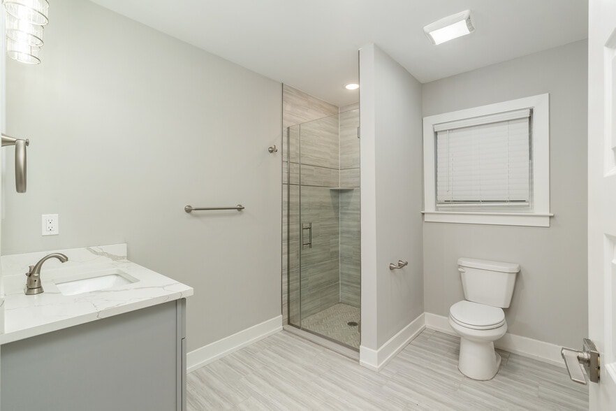More Photos Of 1309 S 52nd St, Philadelphia Apartments For Sale