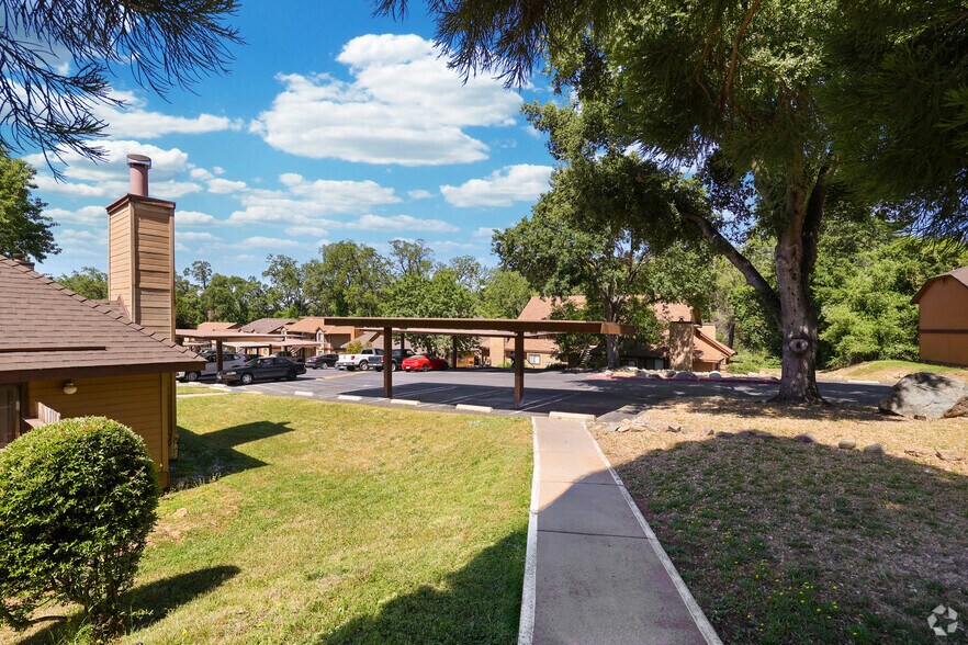 More Photos Of 20230 Grouse Way, Sonora Apartments For Sale