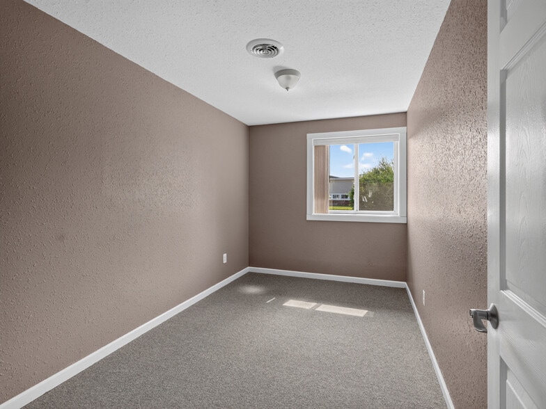 More Photos Of 200 S 4th St, Kawkawlin Assisted Living For Sale