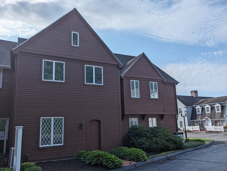 More Photos Of 250 State St, North Haven Medical For Sale