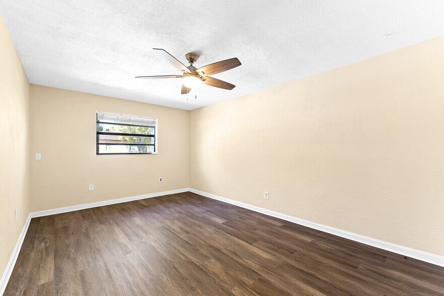 More Photos Of 1311-1315 N 19th Ave, Hollywood Multifamily For Sale