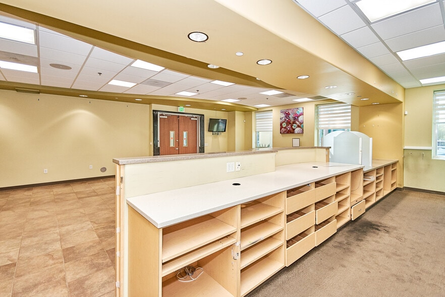 More Photos Of 18 Endeavor, Irvine Medical For Lease