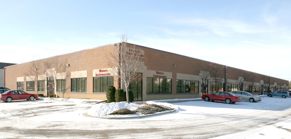 More Photos Of 13705 N 26th Ave, Plymouth Light Manufacturing For Lease