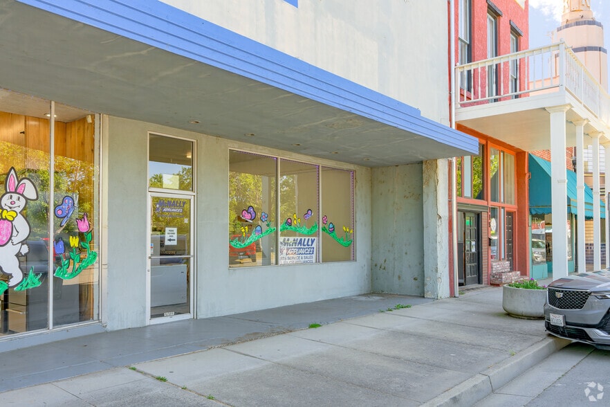 More Photos Of 119 D St, Marysville Storefront Retail Office For Sale