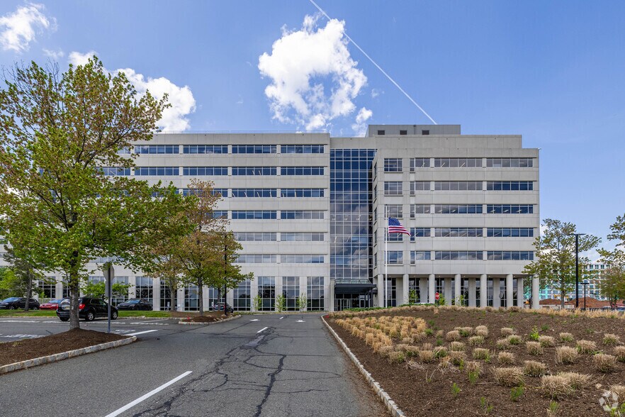 More Photos Of 300 Connell Dr, Berkeley Heights Office Residential For Lease