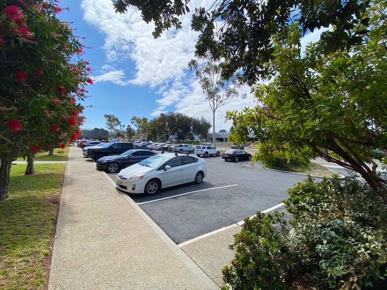 More Photos Of 6383 Rose Ln, Carpinteria Warehouse For Lease