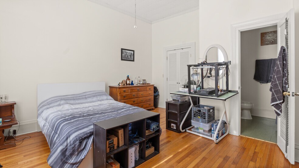 More Photos Of 465 Chapel St, Lee Apartments For Sale