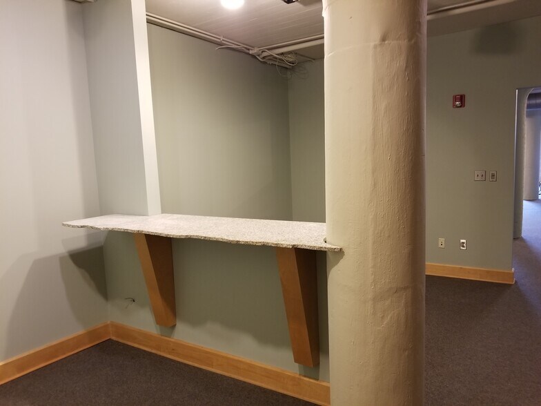 More Photos Of 1230 W Morehead St, Charlotte Loft Creative Space For Lease