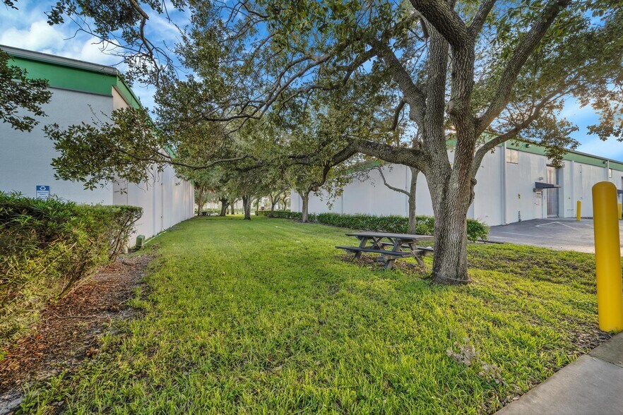 More Photos Of 12095 NW 39th St, Coral Springs Warehouse For Sale