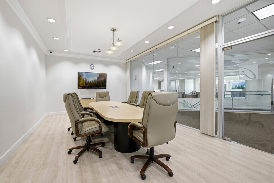 More Photos Of 15 Whatney, Irvine Research And Development For Lease