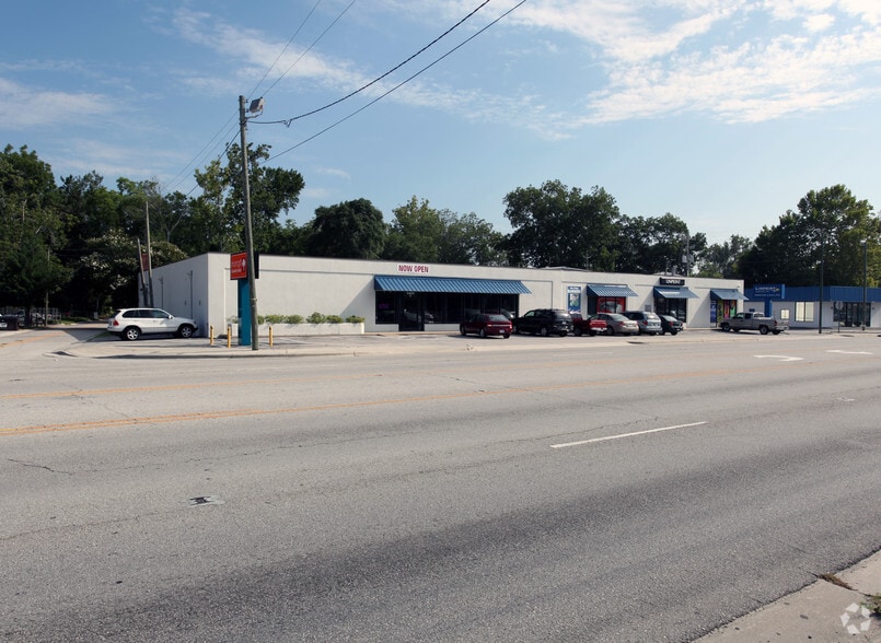 More Photos Of 3405 Market St, Wilmington Freestanding For Sale