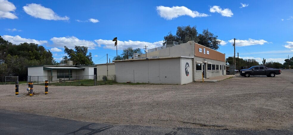 More Photos Of 12702 N Sanders Rd, Marana General Retail For Lease