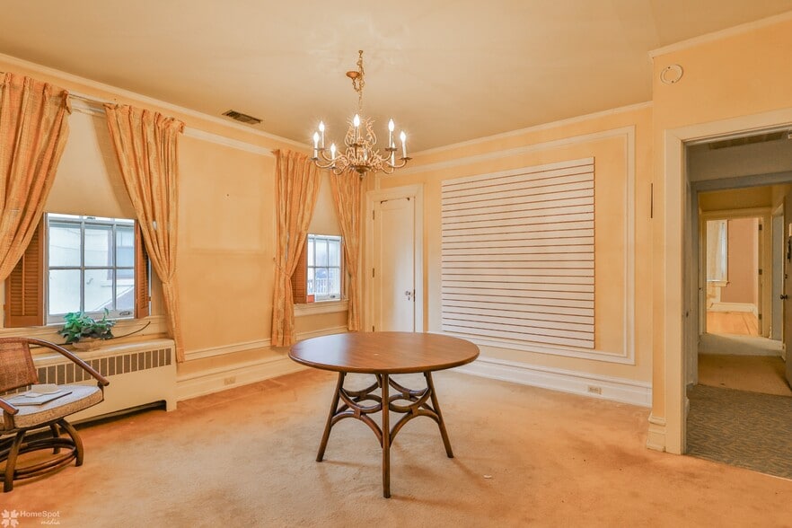 More Photos Of 1619 W Hamilton St, Allentown Funeral Home For Sale