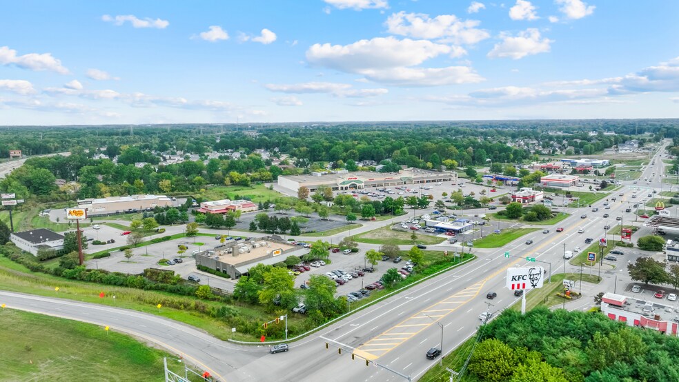 More Photos Of 4476 Abbe Road North, Sheffield Village General Retail For Lease