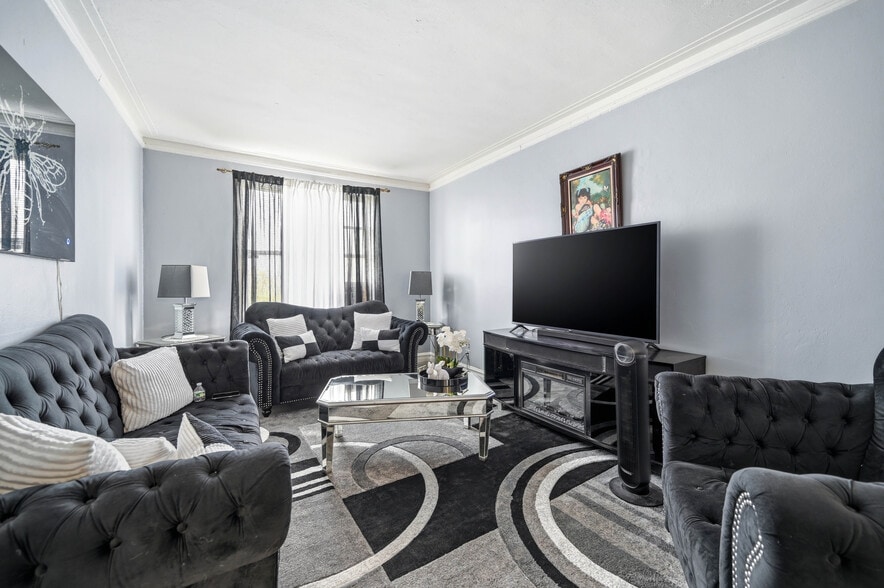 More Photos Of 2310 Creston Ave, Bronx Apartments For Sale
