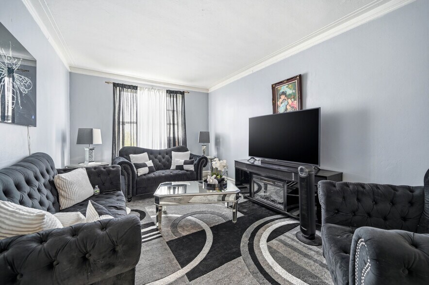 More Photos Of 2310 Creston Ave, Bronx Apartments For Sale