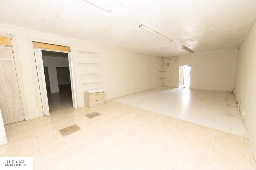 More Photos Of 3045 W Broward Blvd, Fort Lauderdale Freestanding For Sale