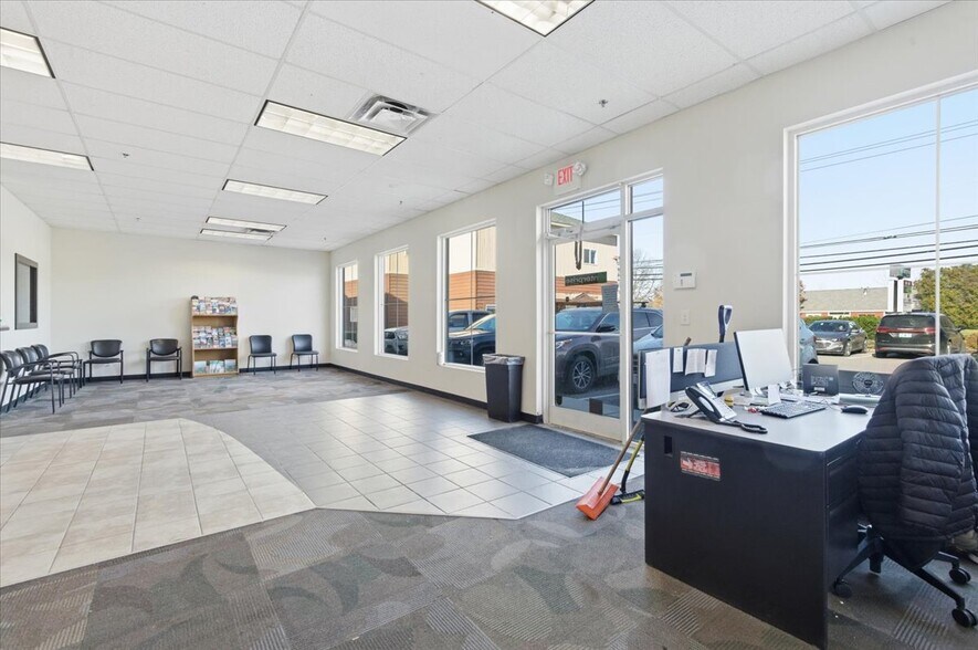 More Photos Of 1889 Williston Rd, South Burlington Loft Creative Space For Sale