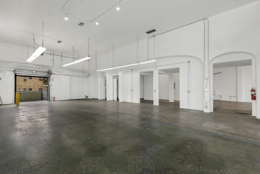 More Photos Of 7176 W Sunset Blvd, Los Angeles Storefront Retail Office For Sale