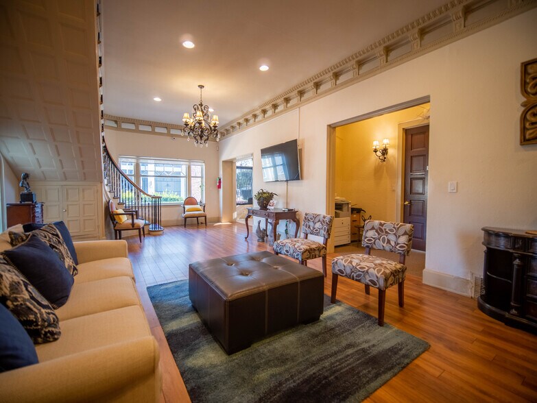 More Photos Of 7121 Magnolia Ave, Riverside Office For Sale
