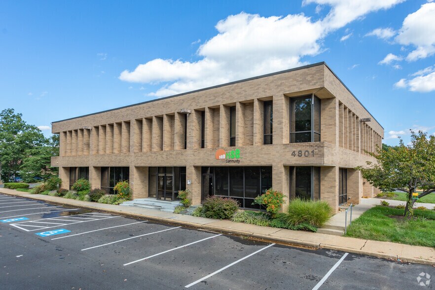 More Photos Of 4801 Forbes Blvd, Lanham Office For Sale