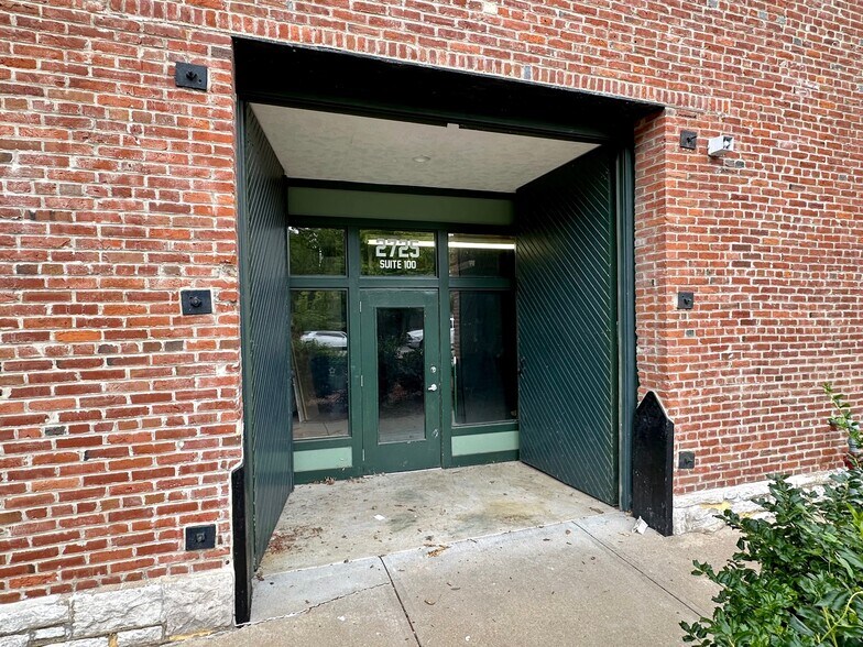 More Photos Of 2727-2731 S Jefferson Ave, Saint Louis Warehouse For Lease