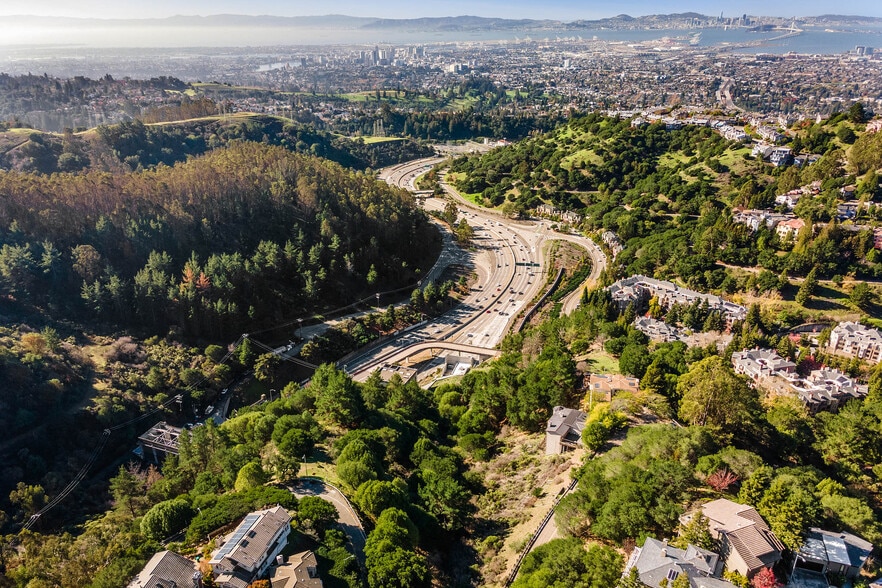 More Photos Of Tunnel Rd. & Broadway Tunnel Fwy, Oakland Land For Sale