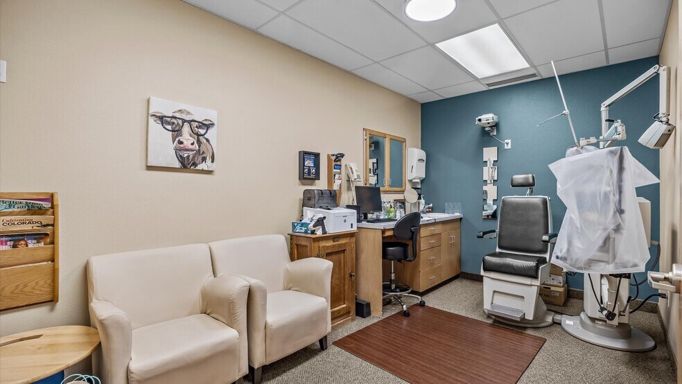 More Photos Of 2737 Crossroads Blvd, Grand Junction Office For Sale