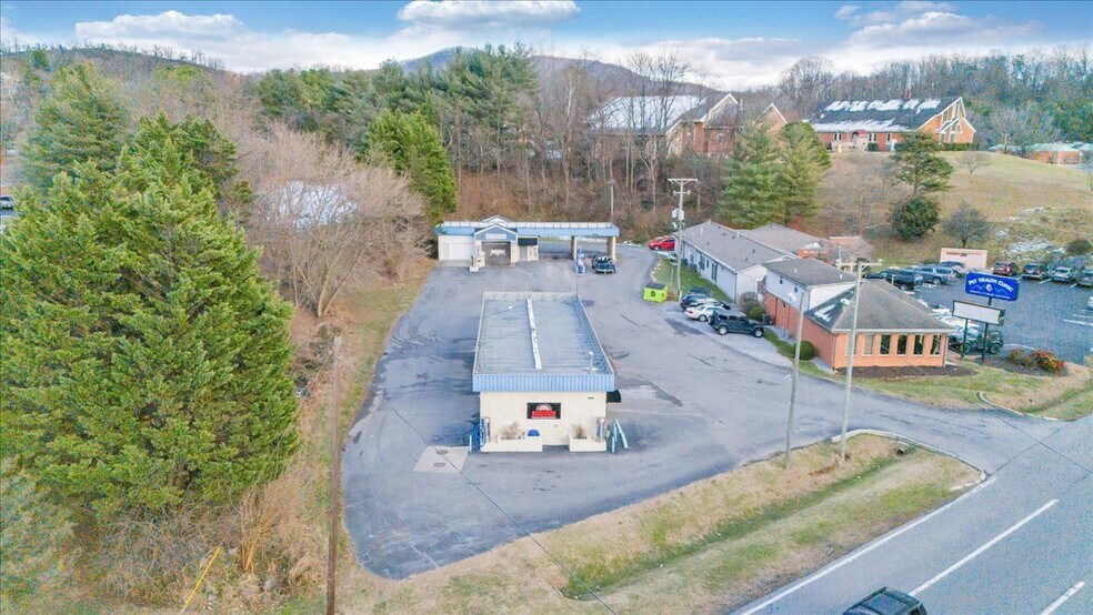 More Photos Of 870 Roanoke Rd, Daleville Carwash For Sale