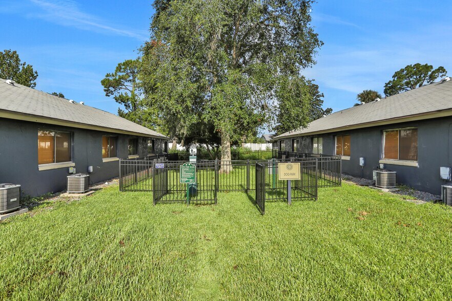 More Photos Of 1830 S Clyde Morris Blvd, Daytona Beach Apartments For Sale