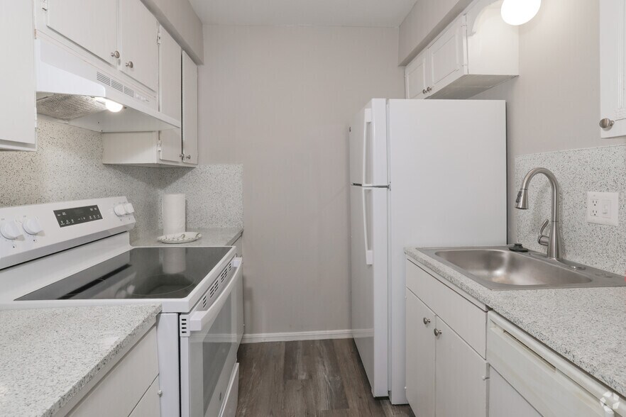 More Photos Of 1713 S Memorial Dr, Tulsa Apartments For Sale