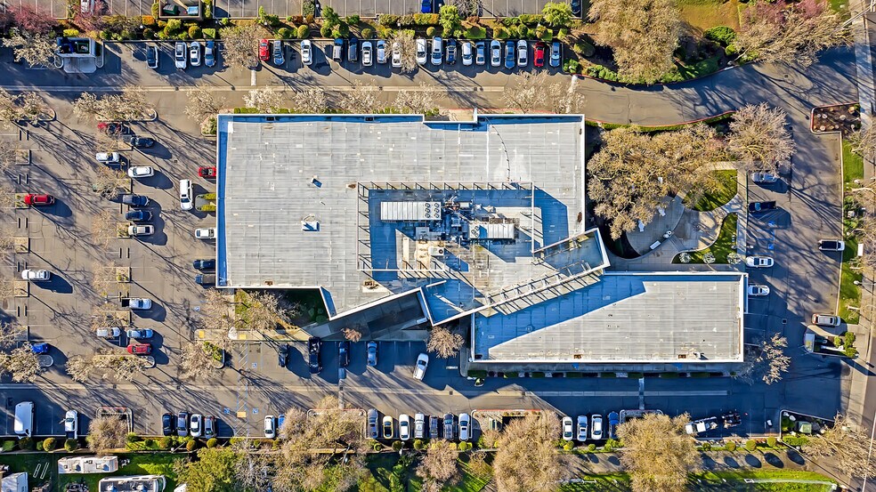 More Photos Of 9355 E Stockton Blvd, Elk Grove Office For Sale