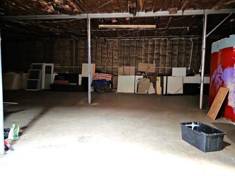 More Photos Of 428 Chama St SE, Albuquerque Flex For Sale