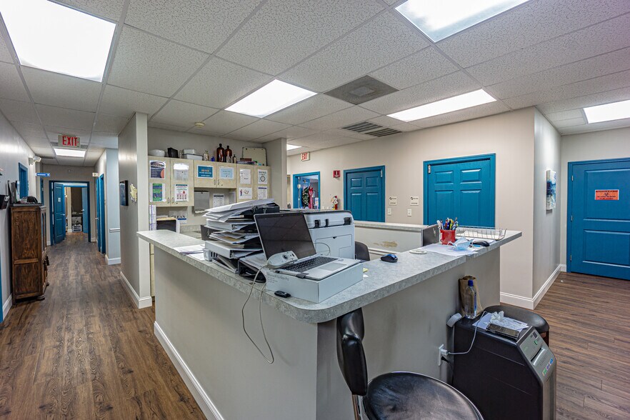 More Photos Of 6502 Gunn Hwy, Tampa Medical For Sale