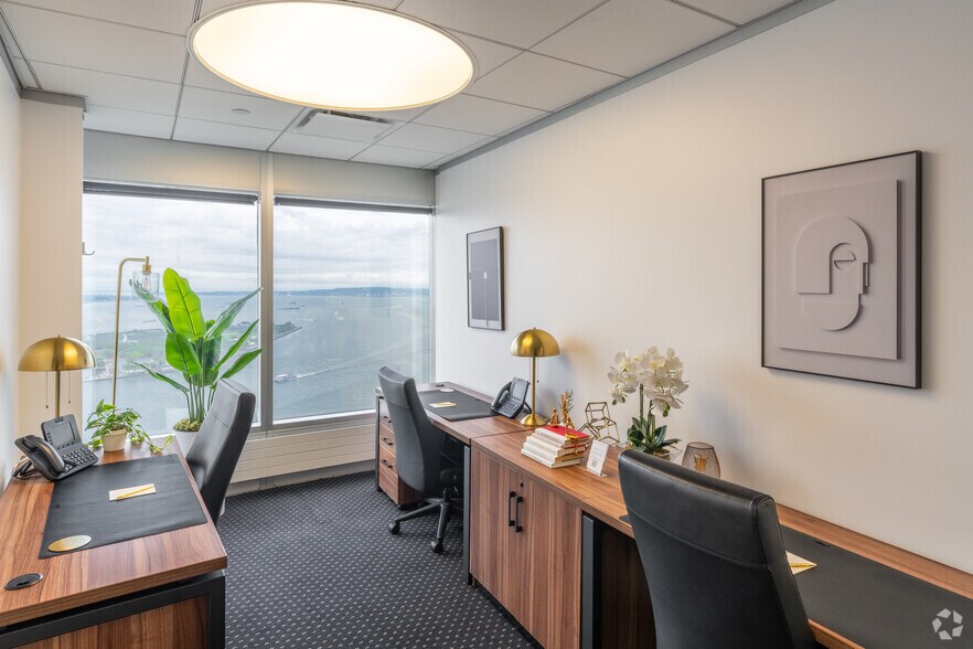 More Photos Of 17 State St, New York Coworking Space