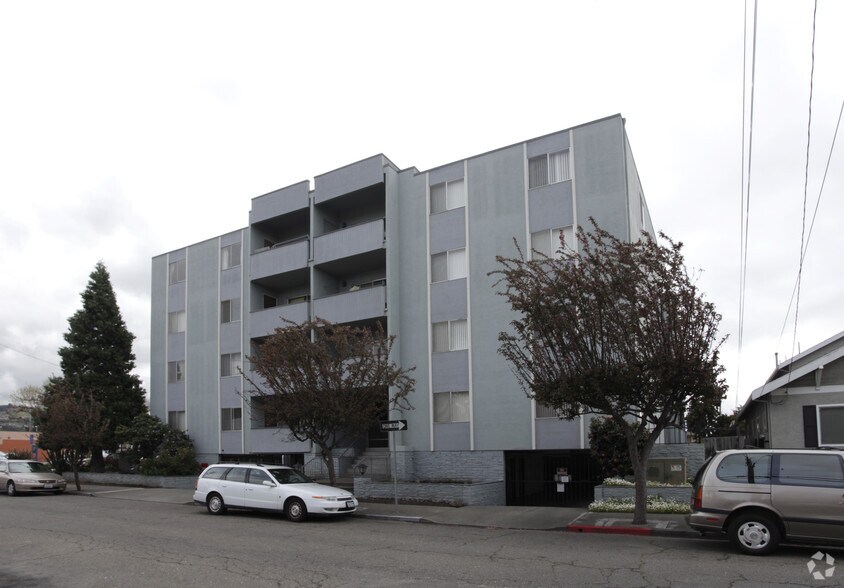 More Photos Of 65 Thornton St, San Leandro Apartments For Sale