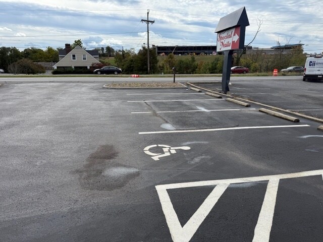 More Photos Of 6334 Peters Creek Rd, Roanoke Office For Lease