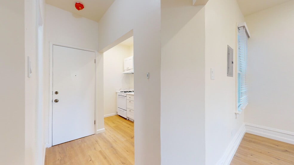 More Photos Of 1520 Leavenworth St, San Francisco Apartments For Sale