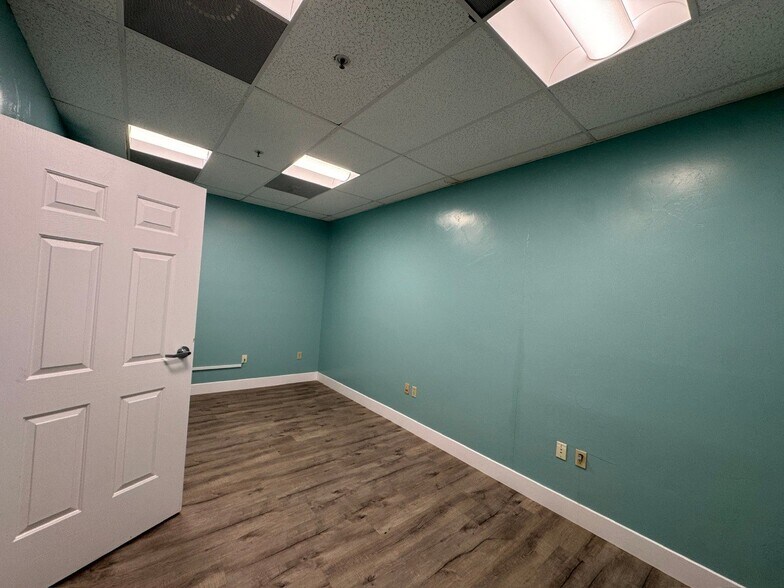 More Photos Of 3261 S Higuera St, San Luis Obispo Office For Lease